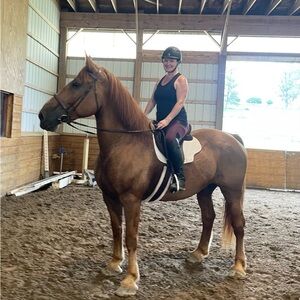 Meet your Posher, Whitney